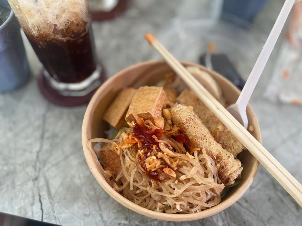 Đất nền hẻm 136 Hoàng Quốc Việt 140m² - Giá thỏa thuận, sẵn sàng giao dịch!