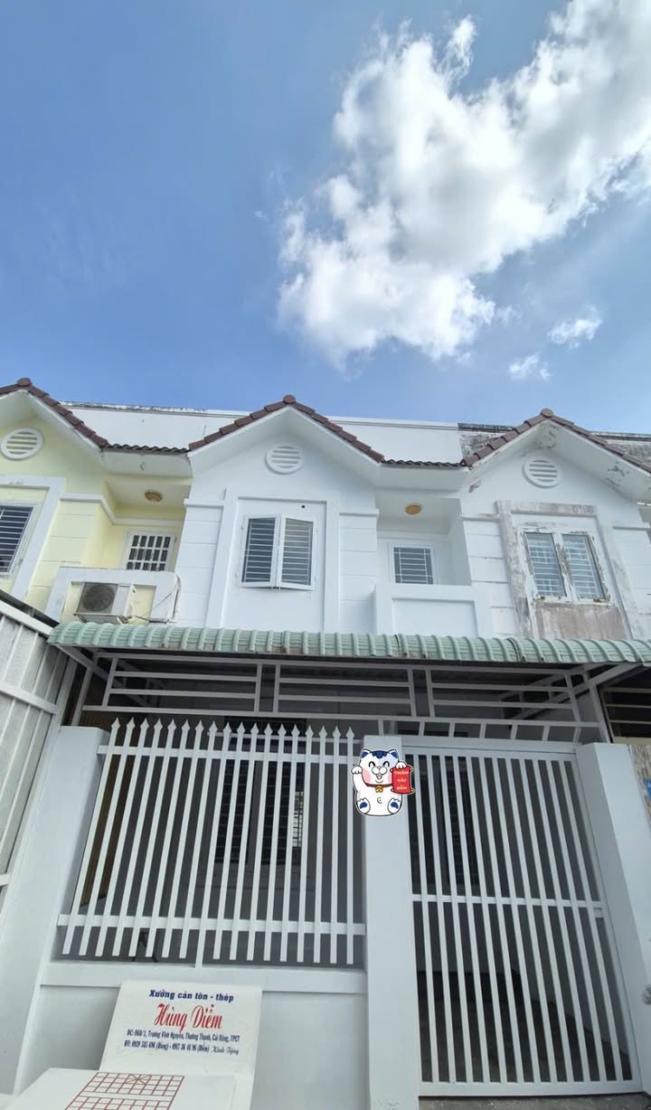 Nhà 1 Trệt 1 Lầu KDC Hoàng Quân 70m² giá 2,3 tỷ - Sổ hồng chính chủ!