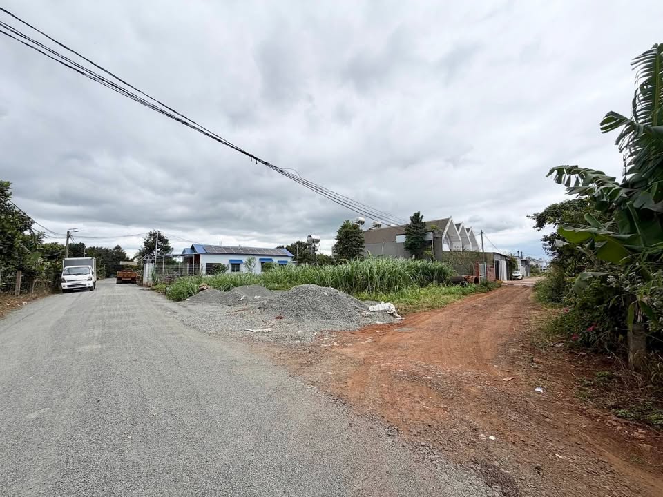 Đất nền hẻm Vành Đai Giải Phóng, Cư Êbur 200m² giá 3.55 tỷ - Đầu tư sinh lời tuyệt vời!