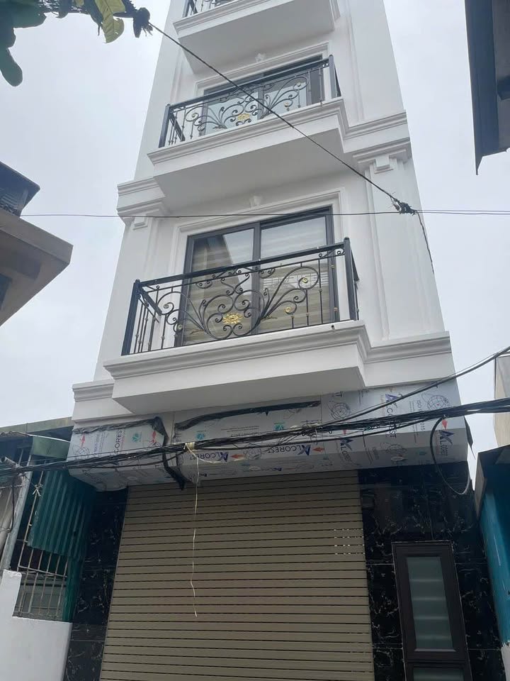 Nhà 5 tầng Vĩnh Quỳnh 45m² giá 7 tỷ - Full nội thất, ngõ thông!