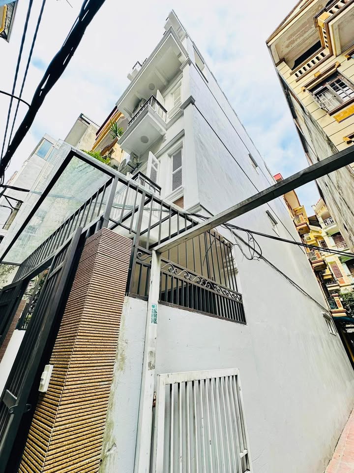 Nhà mặt ngõ Quan Hoa Cầu Giấy 47m² giá 14.3 tỷ - Kinh doanh sầm uất!