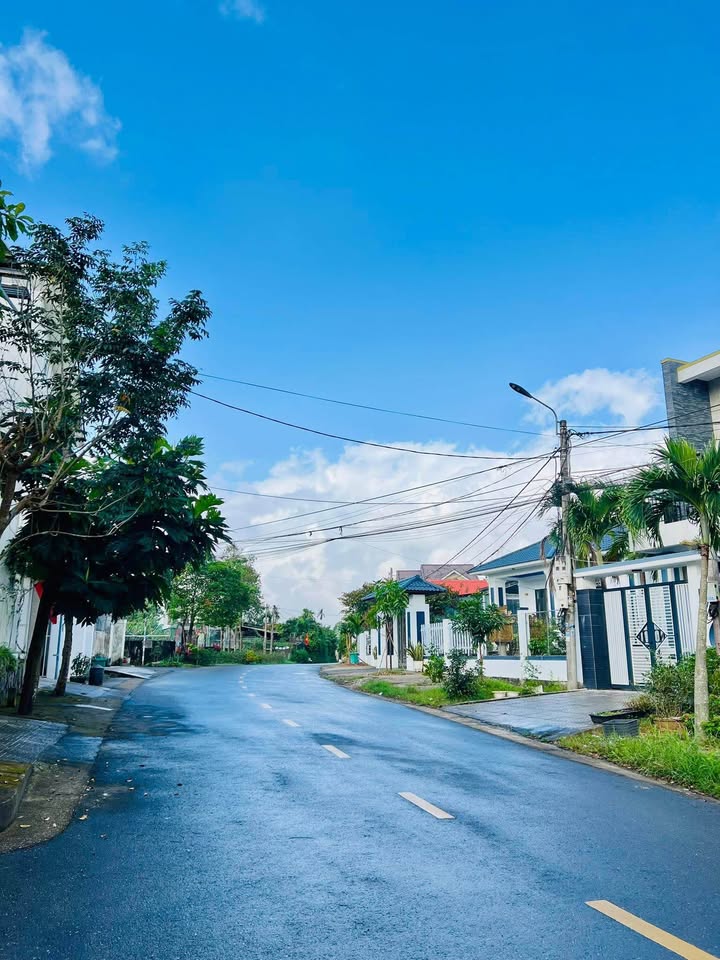 Mặt tiền Trần Đình Ân, Gio Linh, 200m² giá 2,3 tỷ - Sẵn sàng đầu tư sinh lời!