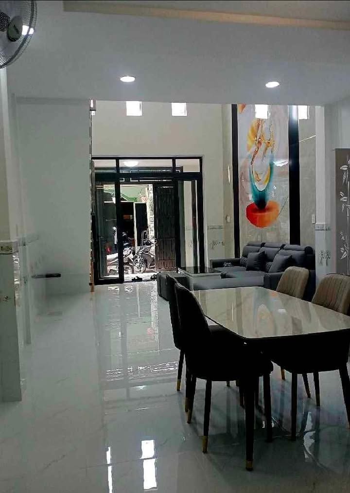 Nhà đẹp Hiệp Thành Q12 54.6m² giá 4.05 tỷ - Chính chủ, sẵn sàng vào ở!