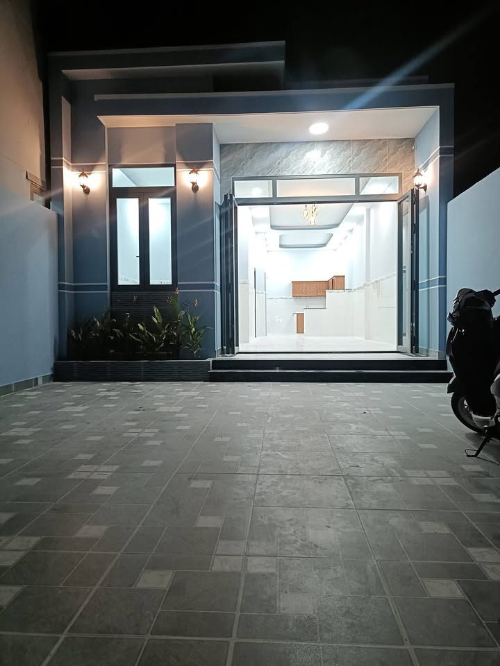 Nhà cấp 4 Hóc Môn 162m² giá 4.4 tỷ - Sẵn sàng vào ở ngay!