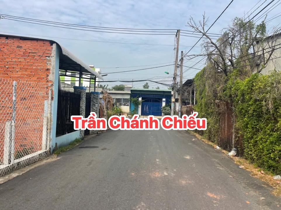 Đất lô góc 2 mặt tiền đường Trần Chánh Chiếu, Bà Rịa 210,3m² - Vị trí đẹp, giá chỉ 4,2 tỷ!