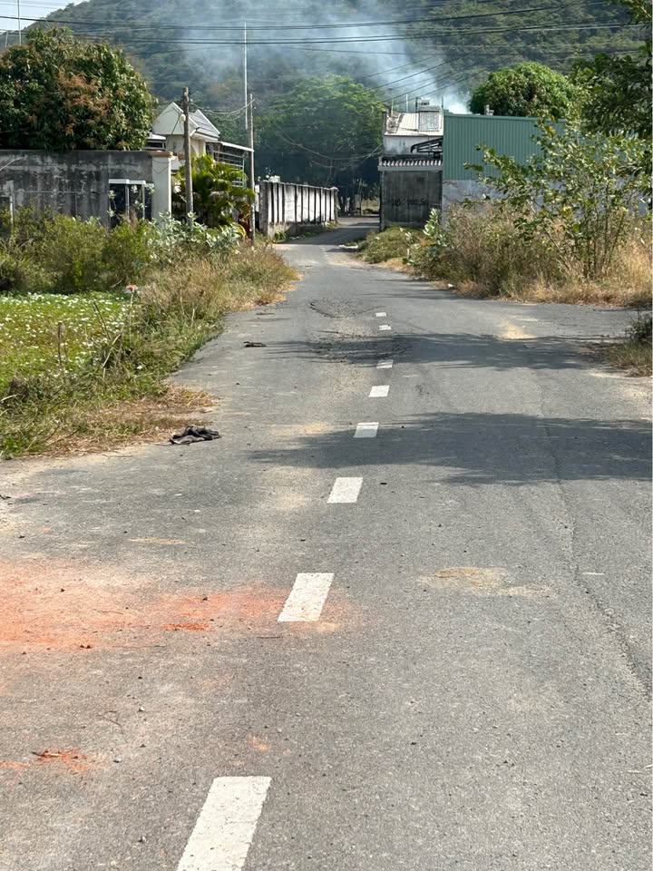 Nhà cấp 4 tại xã Tam An, huyện Long Đất, 100m² giá 2.3 tỷ - Hàng hiếm 2 mặt tiền!