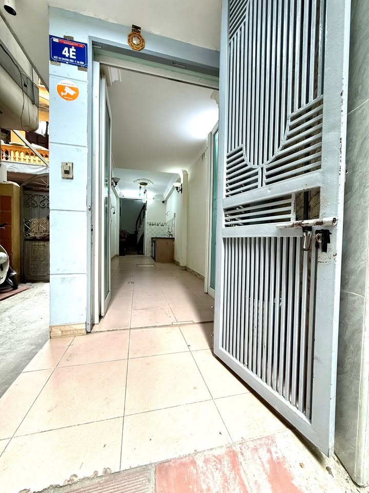 Nhà phố Khương Đình 24m² giá 4.98 tỷ - Lô góc thoáng sáng, ô tô đỗ cổng!