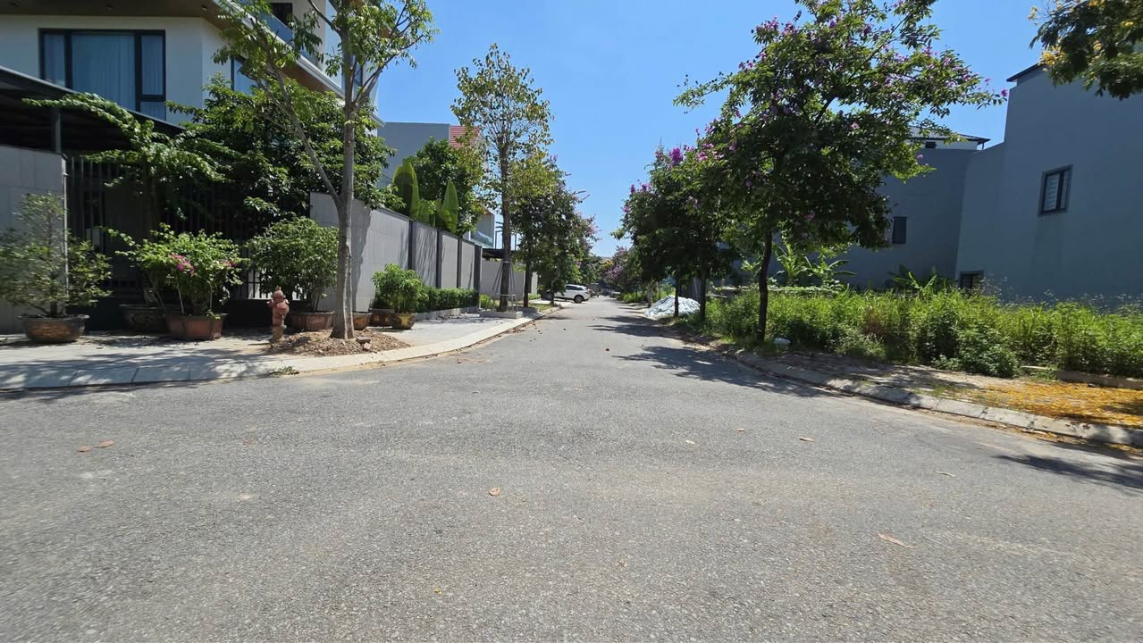 Đất nền QH HUD, Nguyễn Du, 129.6m² giá 5 tỷ - Đầu tư sinh lời ngay!