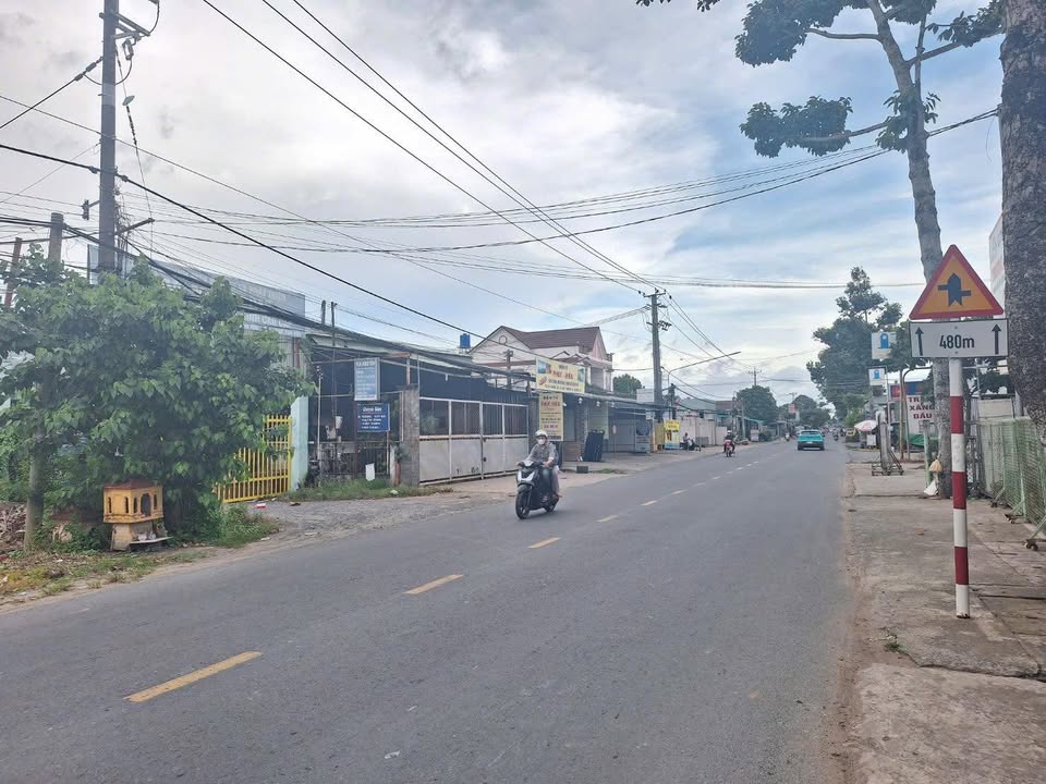 FrontHouse mặt tiền đường Nguyễn Thị Định Phú Khương 315m² giá 6.3 tỷ - Tiện ở và kinh doanh!