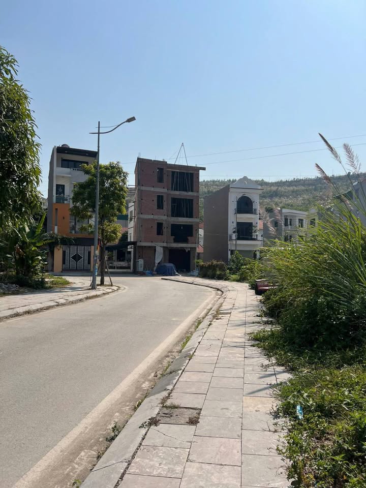 Đất nền Bãi Cháy 80m² giá 4.2 tỷ - Vị trí đắc địa gần công an tỉnh