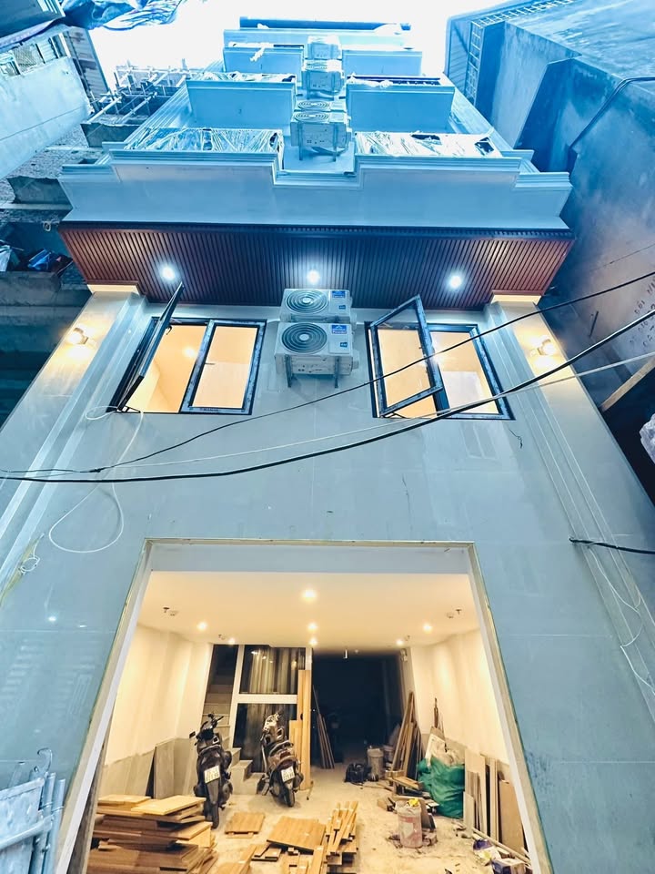 Căn hộ mini phố Tôn Thất Tùng quận Đống Đa 90m² giá 26 tỷ - Doanh thu 150 triệu/tháng