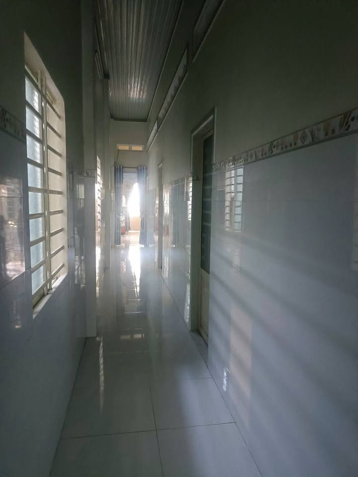 Nhà cấp 4 Hiệp Tân, 283m² giá 2.3 tỷ - Nhà mới, thoáng mát, sẵn sàng ở ngay!