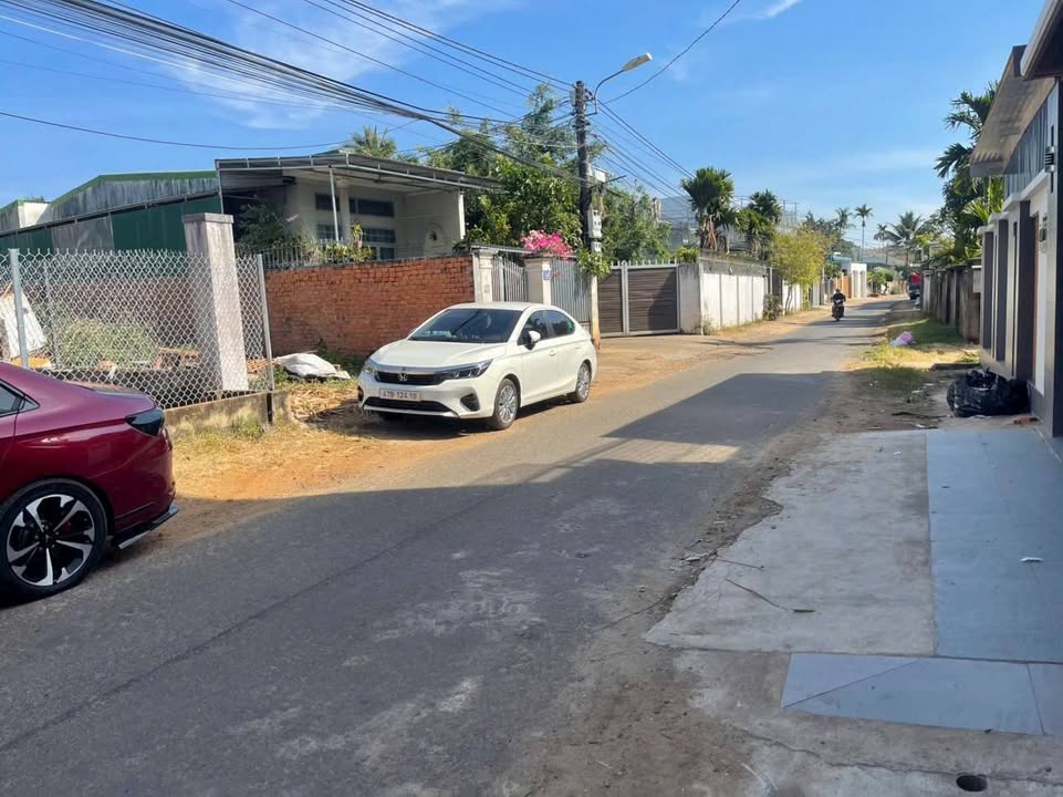 Đất nền mặt tiền đường Hoàng Minh Đạo, BMT 144m² giá 3.1 tỷ - Sổ đỏ chính chủ!