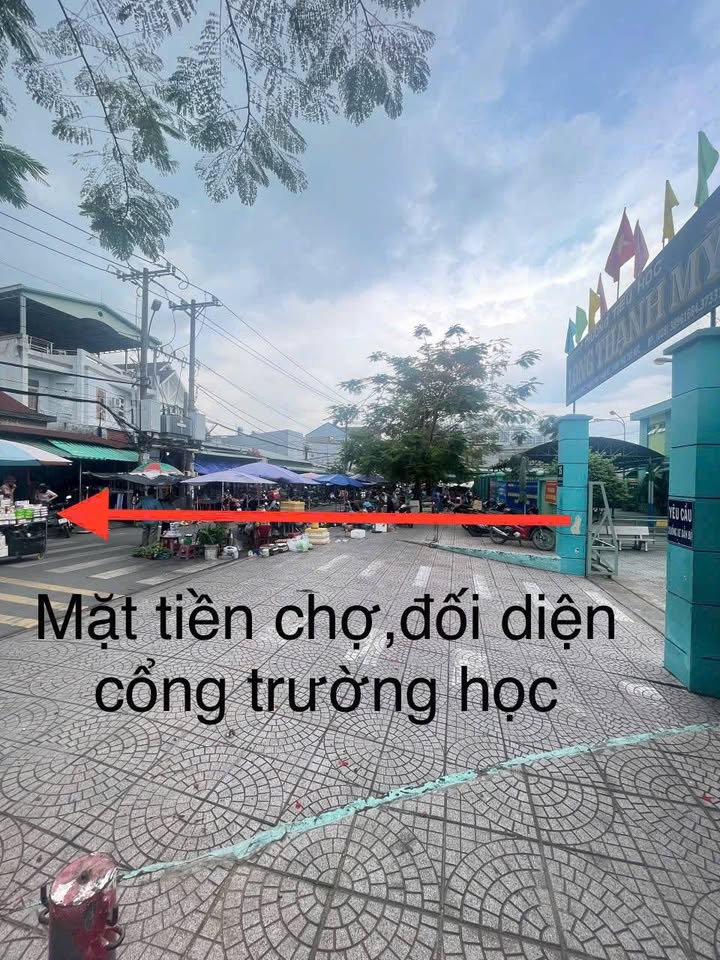 Nhà mặt tiền kinh doanh tại Chợ Nguyễn Văn Tăng, 184m² giá 15 tỷ - Đầu tư sinh lời ngay!