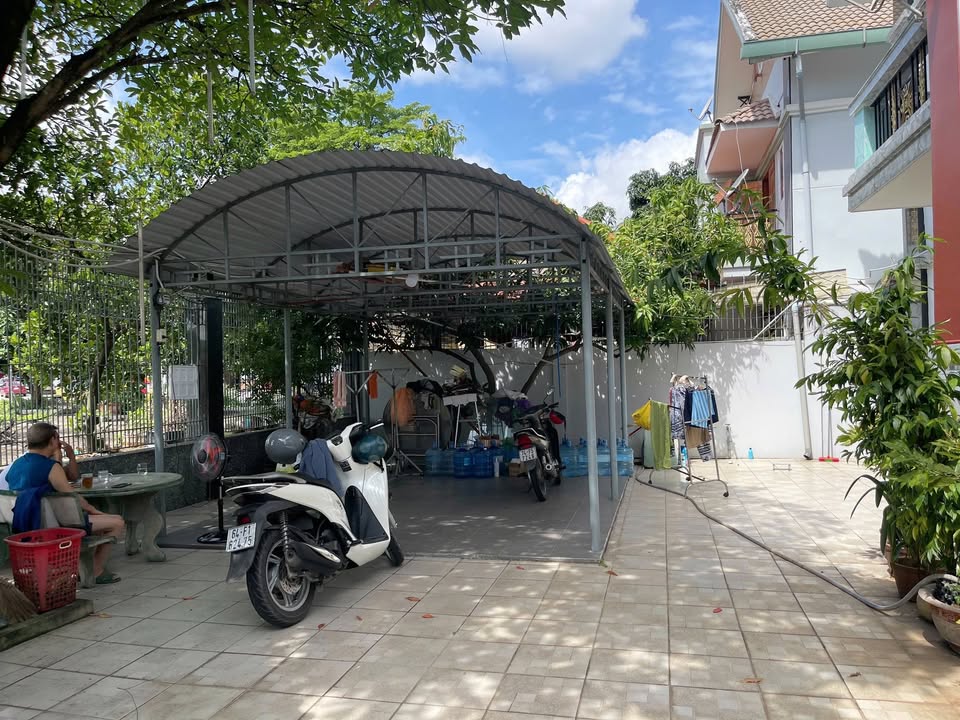 Biệt thự lô góc 301m² giá 11 tỷ tại nhà hát Mỹ Phước - Mặt tiền kinh doanh sầm uất!