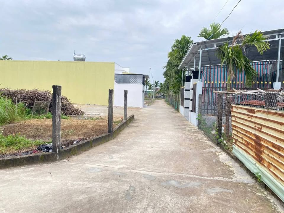 Đất nền góc 2 diện đẹp tại phường Trương Quang Trọng - Quảng Ngãi, 157m² chỉ 680 triệu!