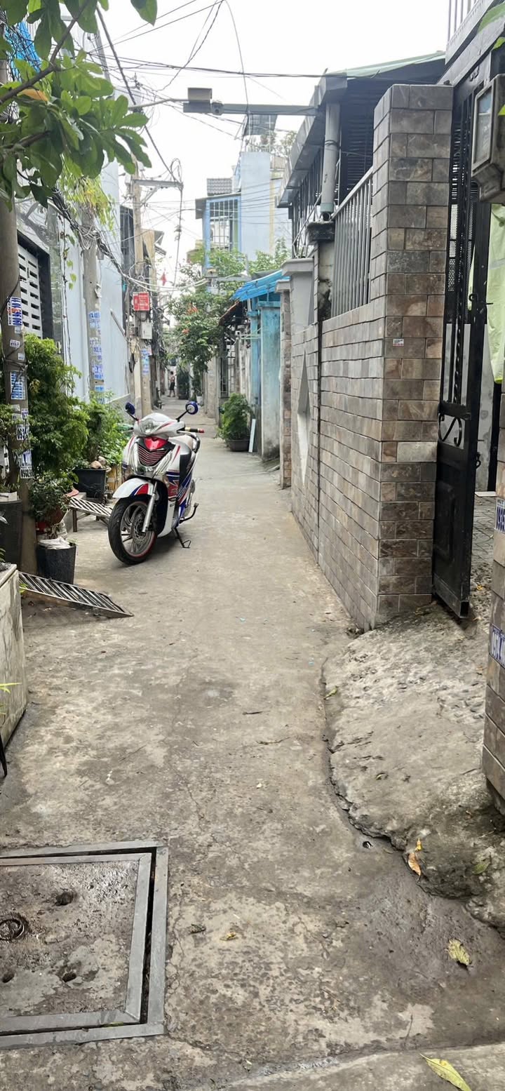 Nhà 2 tầng Hẻm Đường Hiệp Bình 150m² giá 6.7 tỷ - Đầu tư sinh lời ngay!