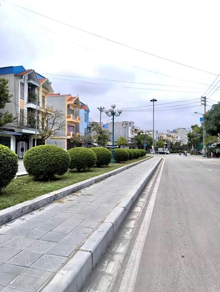 Đất mặt đường Đôi Nguyễn Văn Cừ, Tái Định Cư Đồng Quýt, 80m² giá 5.9 tỷ - Đầu tư sinh lời ngay!