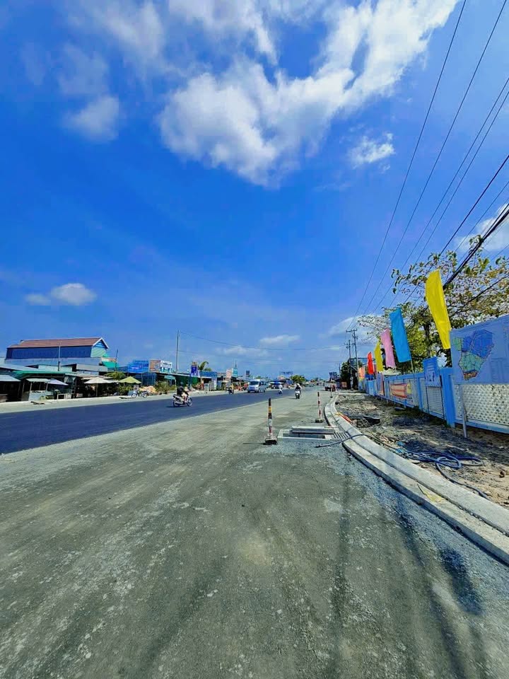 Đất nền mặt tiền đường Xuyên Á, huyện Thới Bình, 4933m² - Cơ hội đầu tư tuyệt vời!