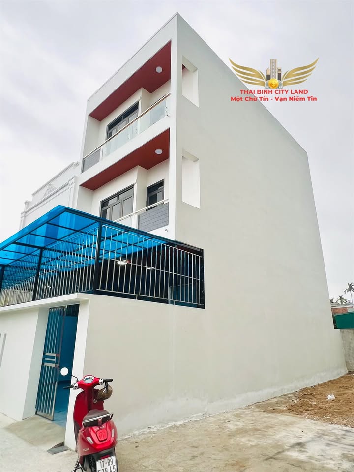 Nhà 3 tầng hiện đại tại phường Hoàng Diệu, 80m², giá 2.6 tỷ - Sẵn sàng ở ngay!