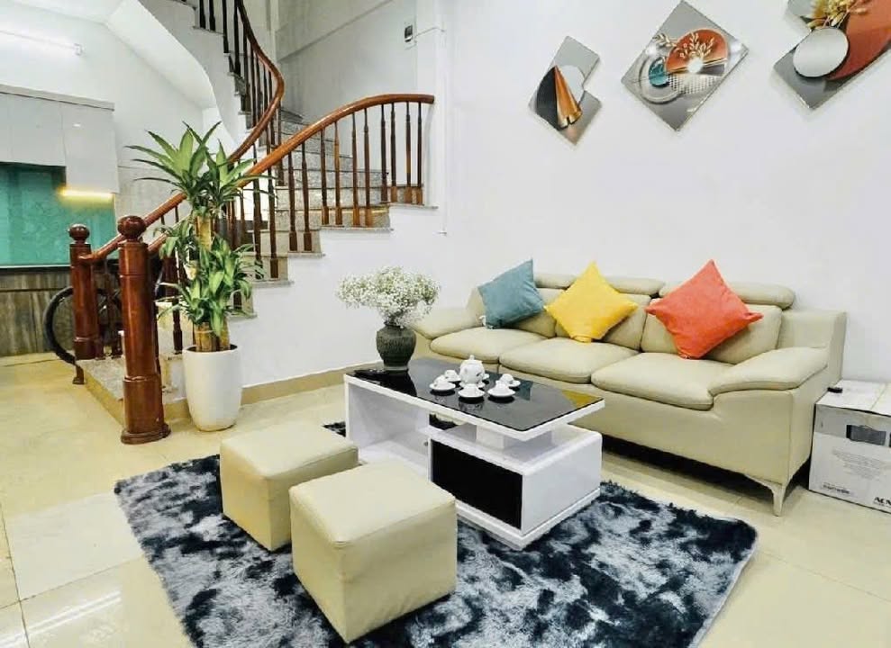 Nhà mặt tiền Bùi Xương Trạch, Thanh Xuân 36m² giá 8 tỷ - Về ở ngay!