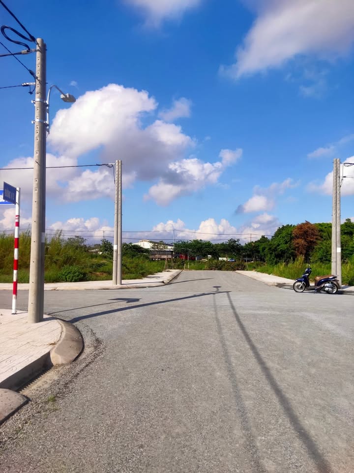 Đất nền khu tái định cư Đông Á, Bình Đại, 146m² - Nở hậu, giá chỉ 900 triệu!