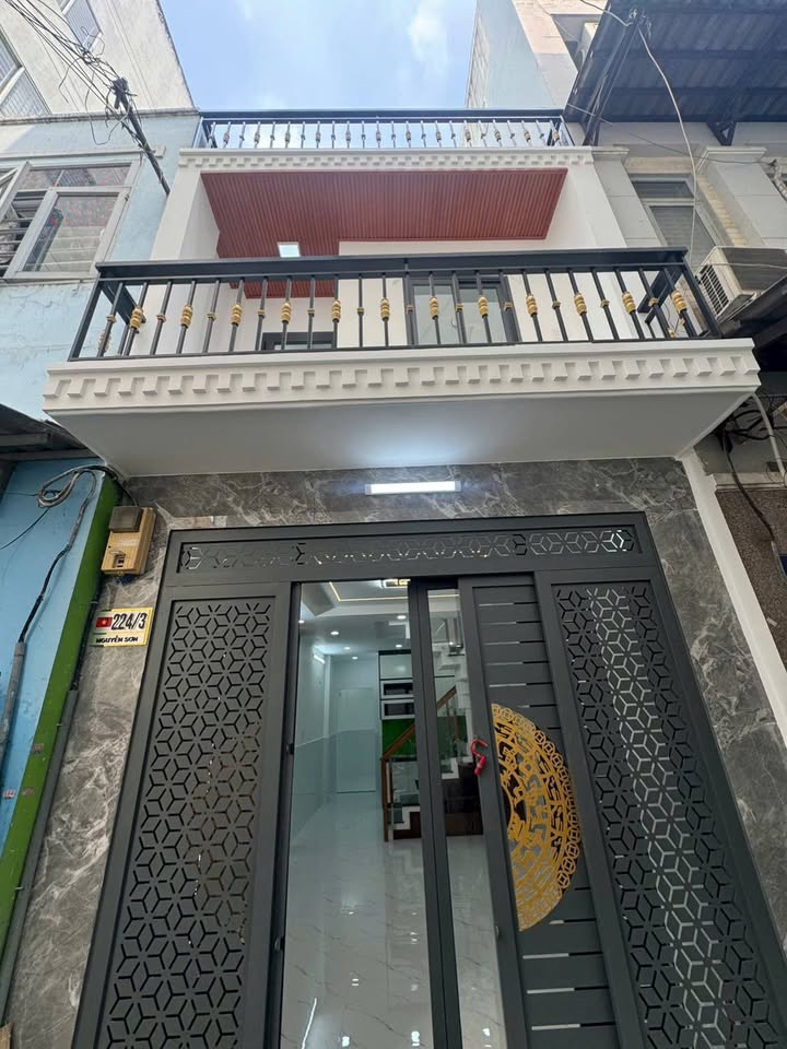 Nhà FrontHouse 224/3 Nguyễn Sơn, Tân Phú 43m² giá 5.45 tỷ - Đón năm mới ngay!