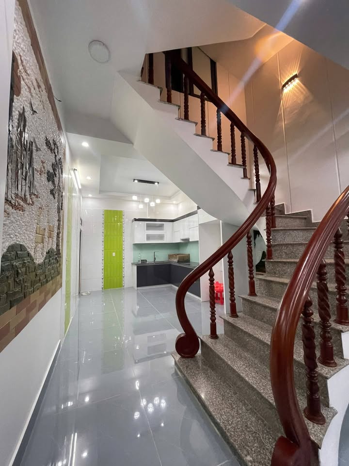 Nhà 4 tầng ngõ Đường Miếu Hai Xã 48m² giá 4.1 tỷ - Sổ đỏ chính chủ!