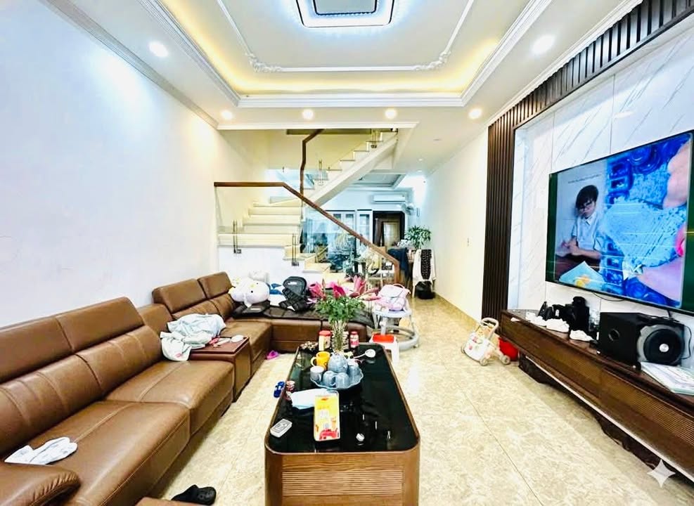 Nhà phố Khúc Hạo, Lê Chân, 48m² giá 4,8 tỷ - Ô tô đỗ cửa, sẵn sàng ở ngay!