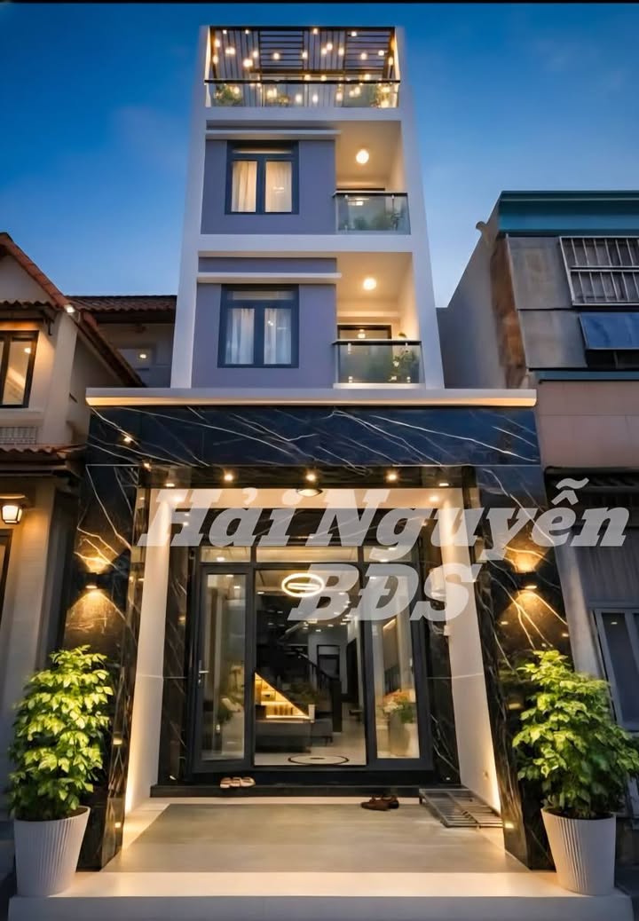 Nhà 3 Lầu Hẻm 41 Đường Chuyên Dùng 9, Q7 - Giá 7.99 tỷ - Full Nội Thất