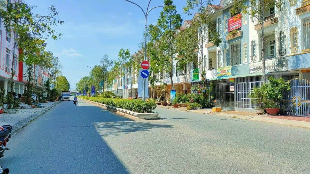 Nhà phố Vạn Phát Velora Quận 7 163m² giá 2.7 tỷ - Đón Tết ấm cúng!