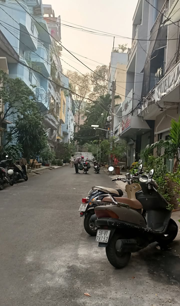 Nhà phố Trường Sa, Tân Bình 52m² giá 5 tỷ - Vị trí đẹp ngay chợ