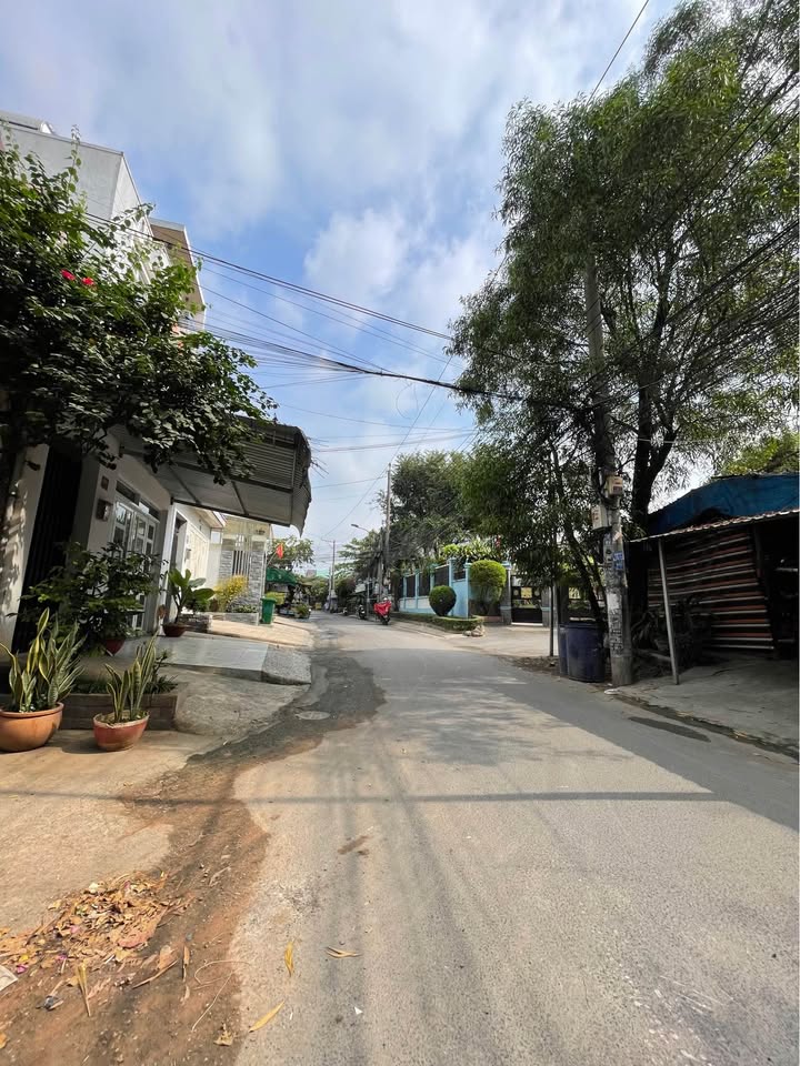 Cặp nhà trọ 14 phòng tại Phường Bình Hòa, 207m² giá 7.5 tỷ - Đầu tư sinh lời ngay!