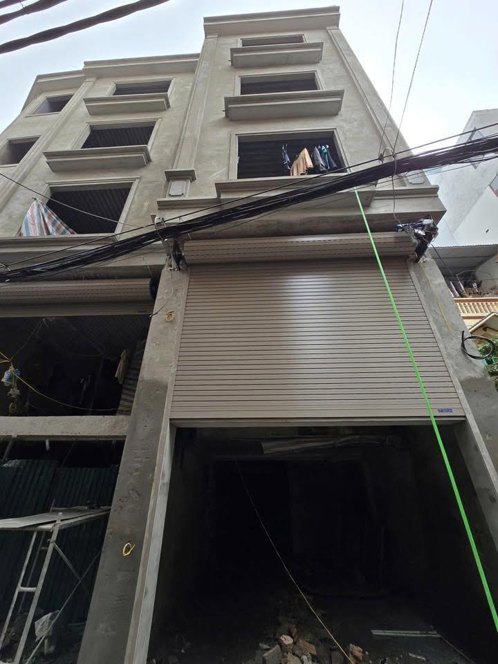 Nhà riêng Lạc Long Quân Cầu Giấy 58m² giá 19 tỷ - Đường ô tô thông thoáng!