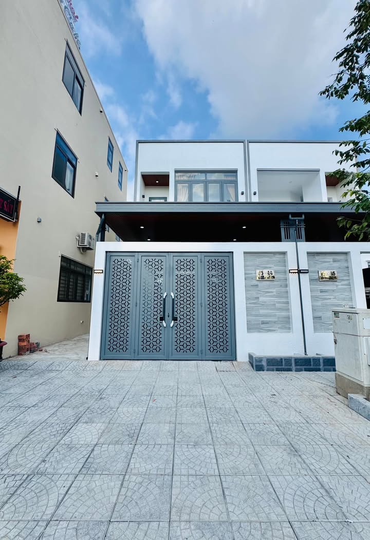 Nhà phố KDT Tây Bắc, Châu Đốc, An Giang 100m² giá 3.55 tỷ - Sẵn sàng vào ở ngay!