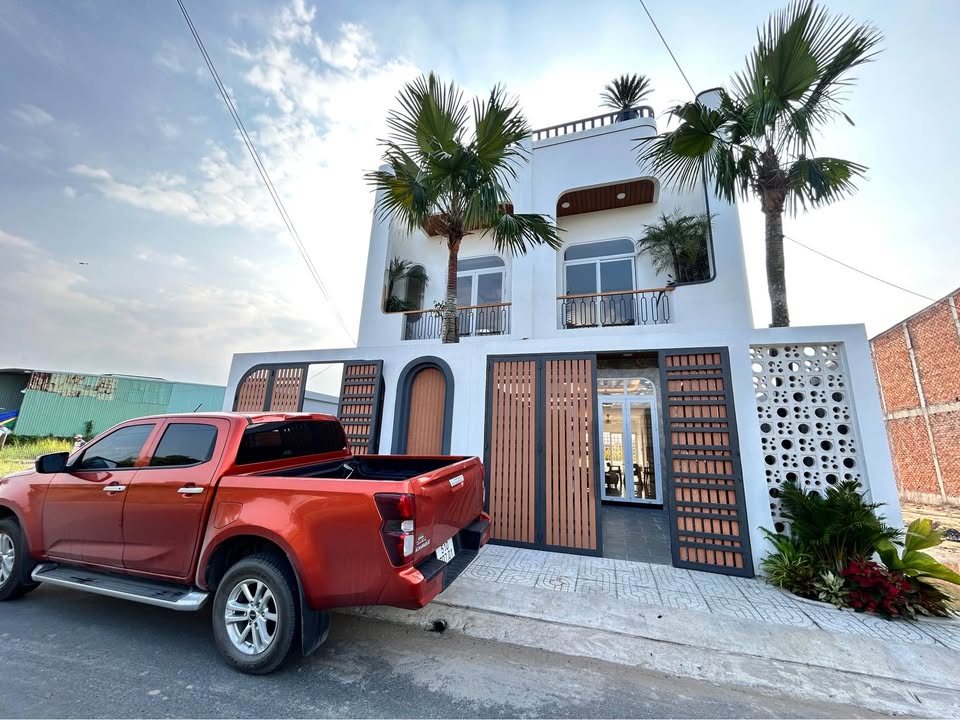 Nhà mới xây mặt tiền đường Hàng Cau, xã Phước Vân 115m² giá 2.75 tỷ - Đầy đủ tiện nghi!