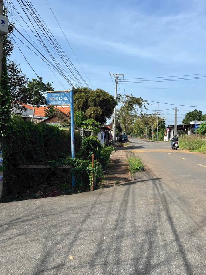 Đất nền mặt tiền đường 9L Long Phước 217m² giá 1.8 tỷ - Cơ hội đầu tư tuyệt vời!