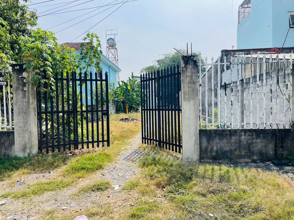 Nhà bán mặt tiền đường Lê Thị Dệt, Củ Chi 500m² - Giá 6 tỷ, sổ đỏ chính chủ!