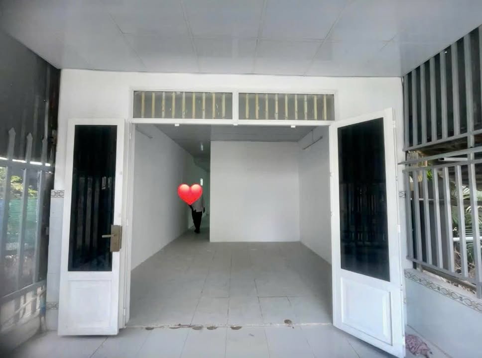 Nhà cấp 4 64m² tại Thị Trấn Hóc Môn giá 1.1 tỷ - Mua ngay kẻo lỡ!