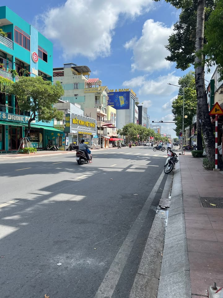 Nhà mặt tiền Nam Kỳ Khởi Nghĩa, Mỹ Tho 62,3m² giá 9,5 tỷ - Kinh doanh đa ngành