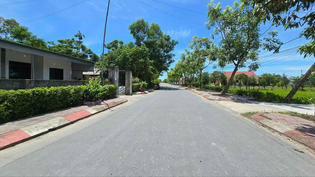 Đất mặt đường liên xã Thôn Trung Phú - Thạch Thắng 119m² giá 1.1 tỷ - Cơ hội đầu tư tuyệt vời!