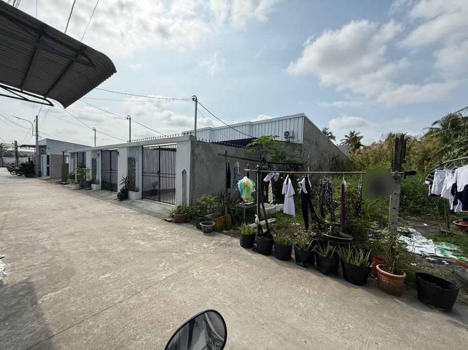 Đất nền hẻm Ôtô Phạm Ngọc Thạch 225m² giá 1.1 tỷ - Vị trí đắc địa tại Sóc Trăng!