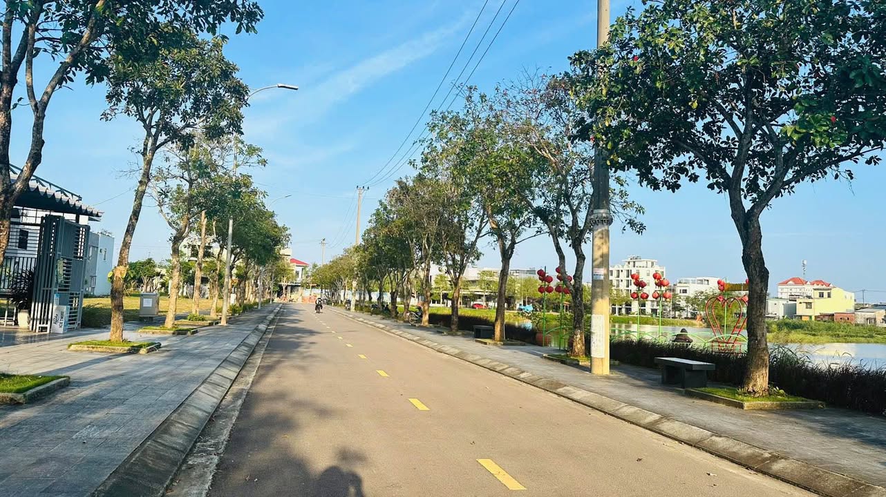Đất nền KDC ADB Mới, Tam Kỳ 126m² giá 2 tỷ - View hồ sen tuyệt đẹp!