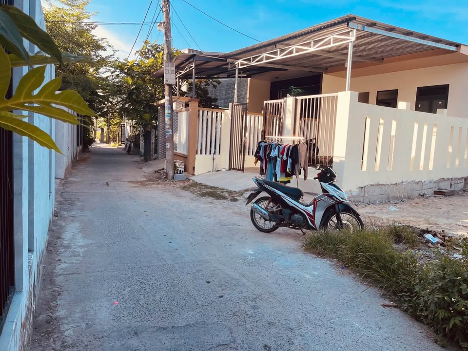 Đất kiệt ô tô 3m Phường Tân Thạnh 100m² giá 1.2 tỷ - Hạ giá trước Tết!