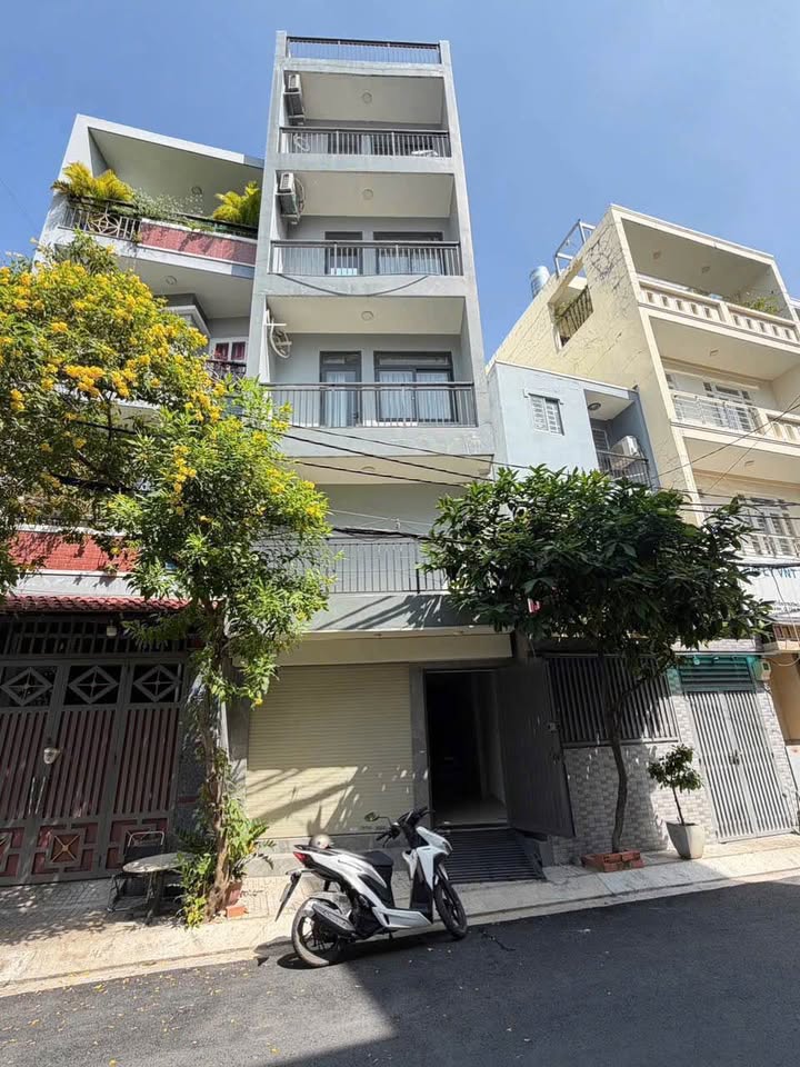 Nhà phố Nguyễn Trường Tộ, Tân Thành, 46m² giá 9.6 tỷ - Nhà mới đẹp, giao ngay!