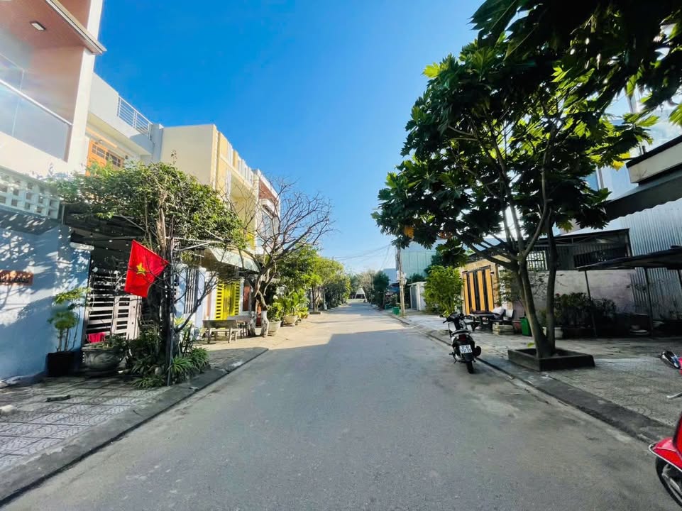 Đất nền Phù Đổng Hòa Xuân 100m² giá 4.45 tỷ - Lô sạch, hướng Tây