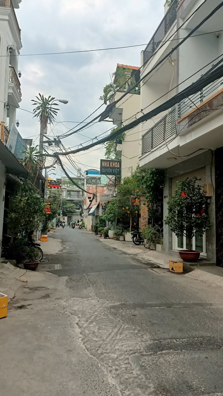 Nhà phố Lạc Long Quân, Tân Bình 53.2m² giá 6.5 tỷ - Cơ hội sở hữu ngay!