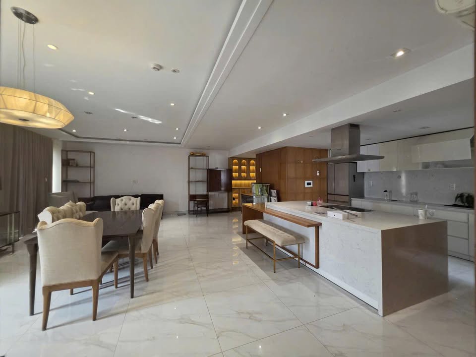 Căn hộ Happy Valley Quận 7 126m² giá 12.5 tỷ - View thoáng mát tầng cao!