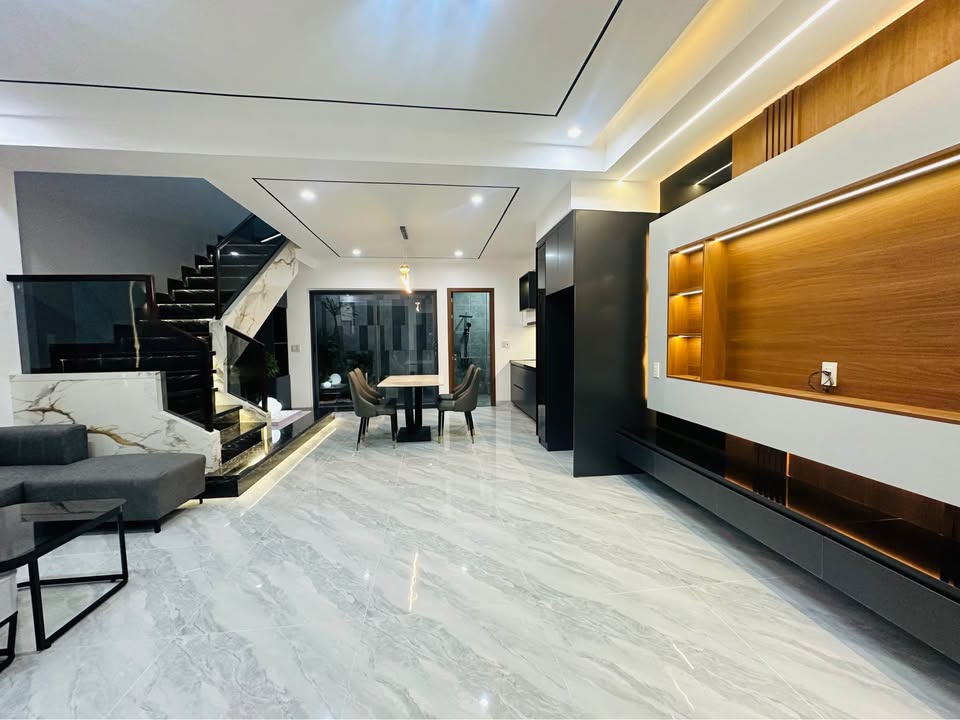 Nhà 2 tầng hoàn thiện nội thất tại Sử Hy Nhan, 100m² giá 2.9 tỷ - Sẵn sàng vào ở ngay!