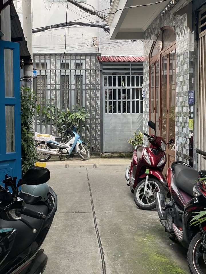 Nhà 2 tầng Phường Tây Thạnh, Quận Tân Phú, 25m², giá 3 tỷ - Sẵn sàng vào ở ngay!